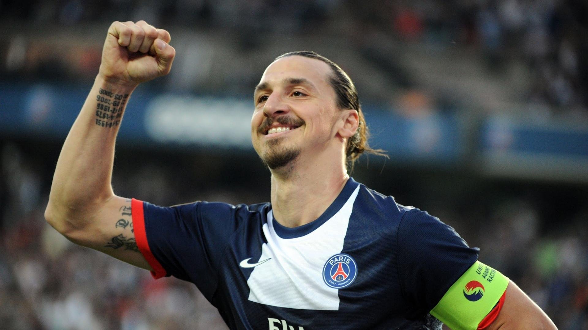 利物浦客场大胜伯恩茅斯，取得连胜，利物浦与伯恩利的比分预测